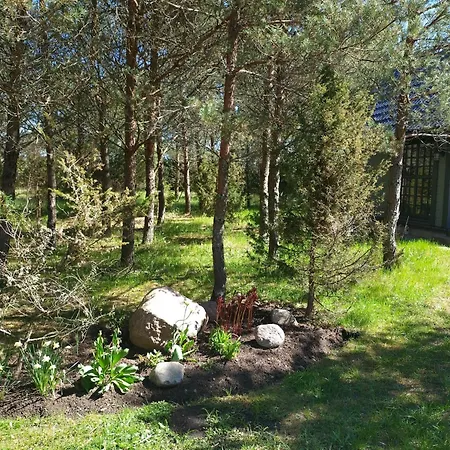 Villa Pollu Talu Puhkemajake *